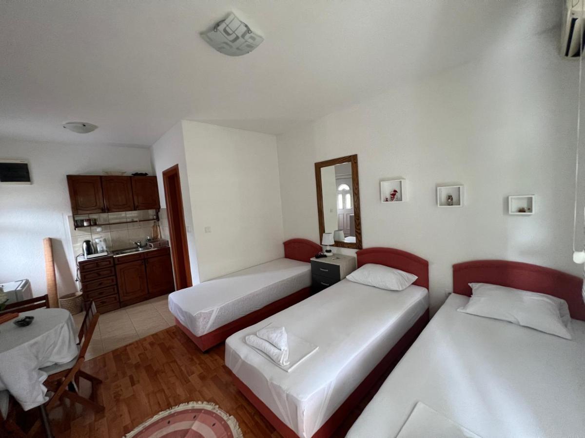 Tristan Apartment *